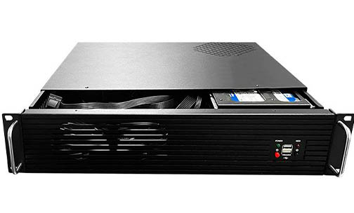 工業(yè)機箱和電腦機箱之間的設(shè)計差異明顯嗎？